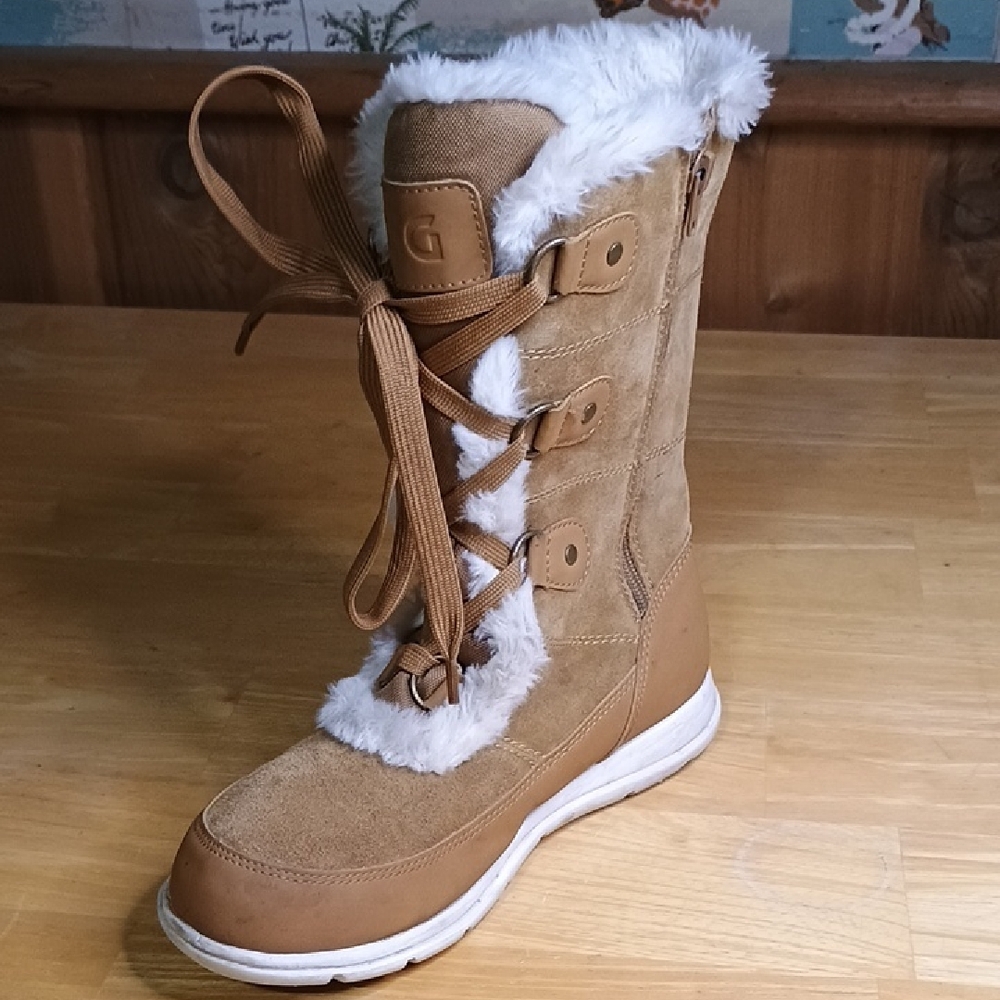 DSG Tan Lace-Up Faux Fur Winter Boot